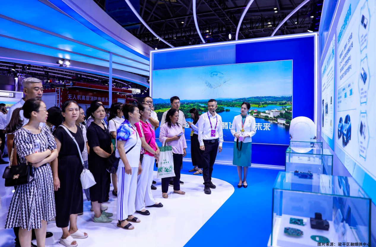 智博收官：平伟实业硬核展品引爆全场，解锁产业融合新范式